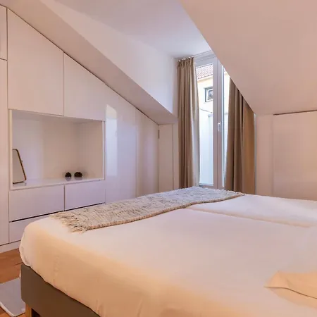 Ferienhaus Modern & Hidden By Lovelystay Lissabon