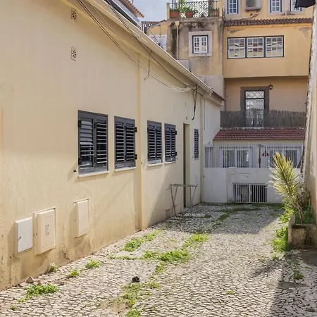 Ferienhaus Modern & Hidden By Lovelystay Lissabon