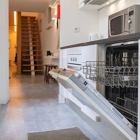 Modern & Hidden By Lovelystay Casa vacanze